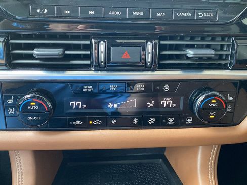 Certified 2023 Nissan Pathfinder Platinum w/ Cargo Package AWD/4WD image 29