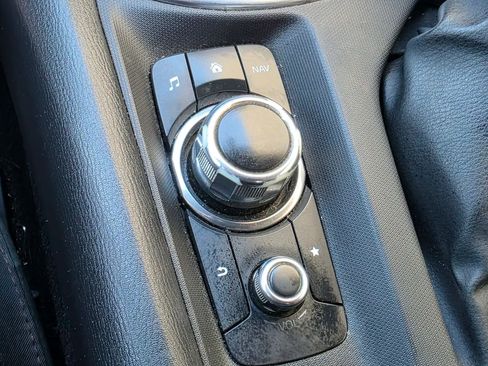 Used 2016 MAZDA MX-5 Miata Club image 21