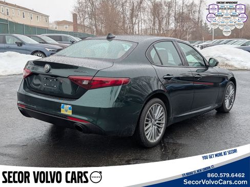 Used 2020 Alfa Romeo Giulia Ti image 3