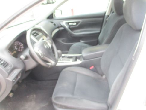 Used 2015 Nissan Altima 2.5 SV w/ Convenience Package FWD image 26
