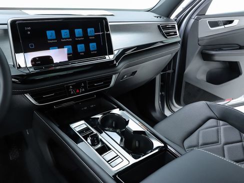 New 2026 Volkswagen Atlas Cross Sport SE AWD/4WD image 23