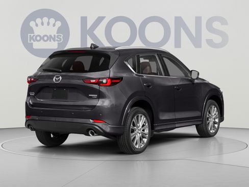 Used 2023 MAZDA CX-5 Signature AWD/4WD image 2