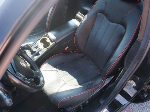 Used 2013 Maserati Quattroporte S RWD image 10