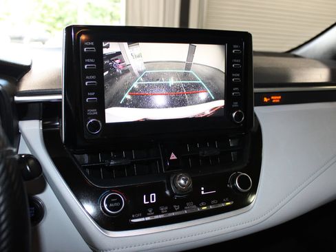 Used 2020 Toyota Corolla SE FWD image 16