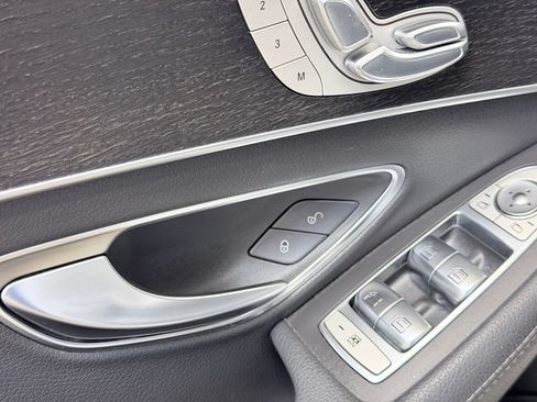 Used 2020 Mercedes-Benz C 300 Sedan image 10