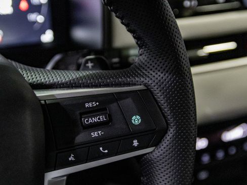 New 2025 Mitsubishi Outlander SE image 8