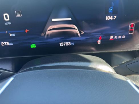 Used 2024 Chevrolet Equinox EV LT w/ LPO, Blackout Package FWD image 20