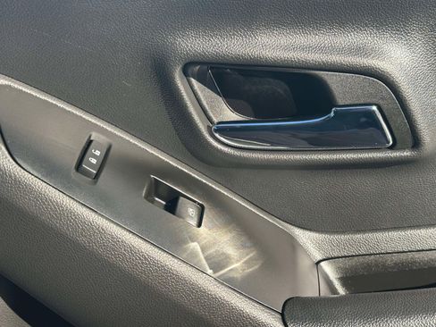 Certified 2022 Chevrolet Trax LT w/ LT Convenience Package image 27