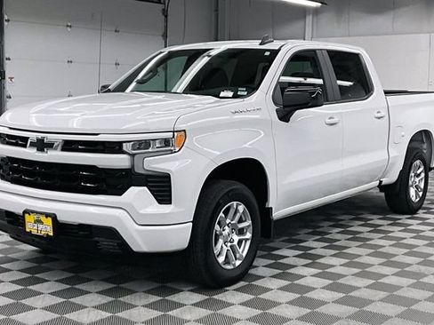 Used 2026 Chevrolet Silverado 1500 RST AWD/4WD image 12