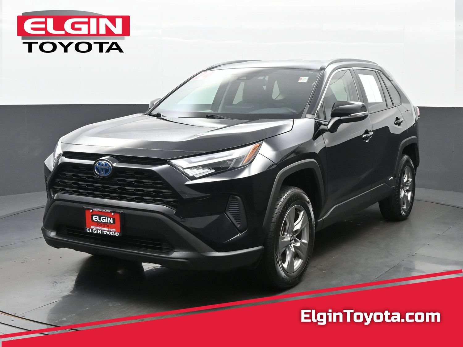 Used 2024 Toyota RAV4 XLE w/ Weather Package AWD/4WD image 1