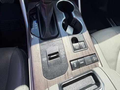 Used 2022 Toyota Highlander Limited image 13