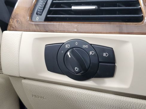 Used 2007 BMW 335i Convertible image 22