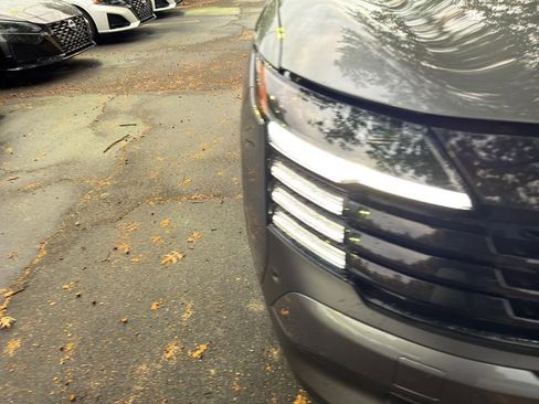 New 2026 Nissan Kicks SR image 10