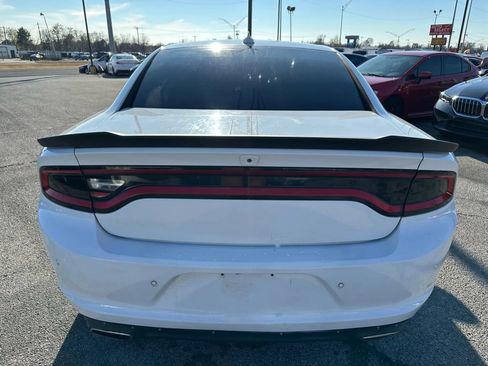 Used 2015 Dodge Charger SXT w/ Premium Group image 31