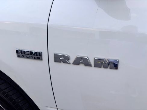 Used 2009 Dodge Ram 1500 Truck SLT AWD/4WD image 14