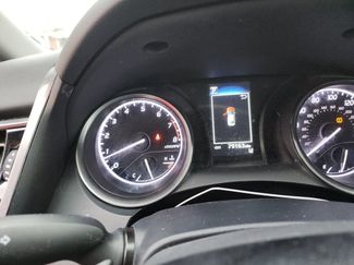 Used 2023 Toyota Camry SE video 2