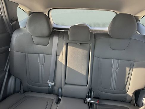 Used 2025 Hyundai Tucson SEL image 11