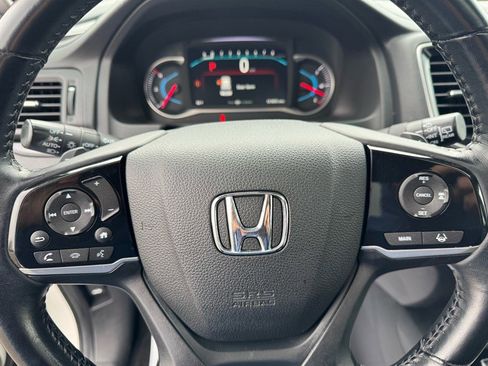 Used 2019 Honda Pilot Touring image 15
