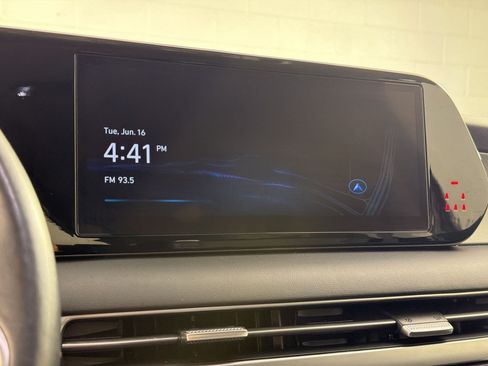 Used 2024 Hyundai Palisade SEL w/ Premium Package FWD image 22