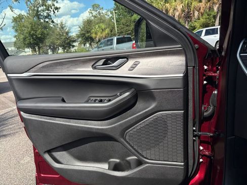 New 2025 Jeep Grand Cherokee Limited w/ Luxury Tech Group II image 14