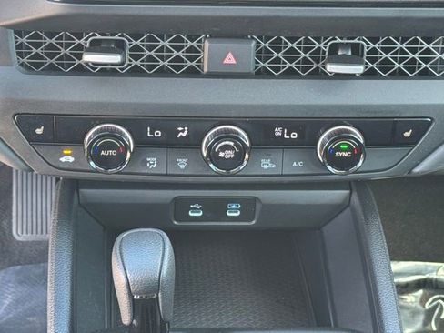 Certified 2025 Honda Accord SE image 19