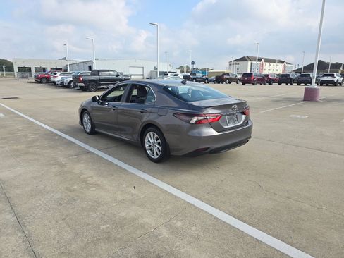 Used 2024 Toyota Camry LE image 3