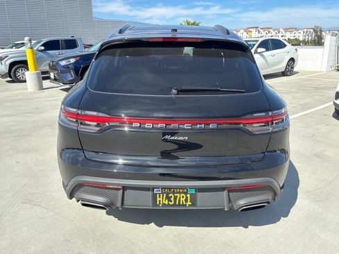 Used 2024 Porsche Macan AWD/4WD image 9
