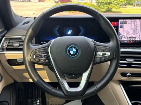 Certified 2023 BMW i4 eDrive40 RWD image 22