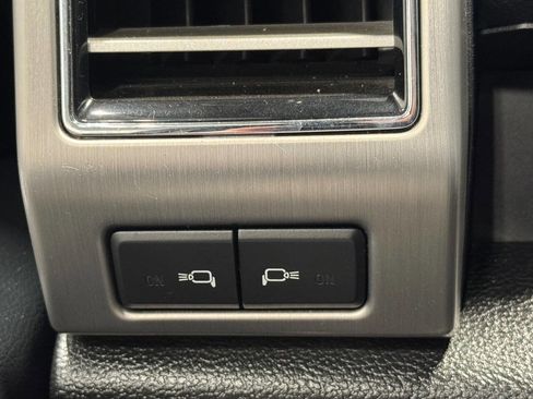 Used 2020 Ford F150 Platinum w/ Equipment Group 701A Luxury AWD/4WD image 38