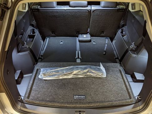 New 2026 Volkswagen Atlas SE image 26