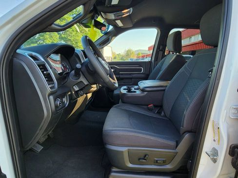 Used 2025 RAM 2500 Big Horn AWD/4WD image 16
