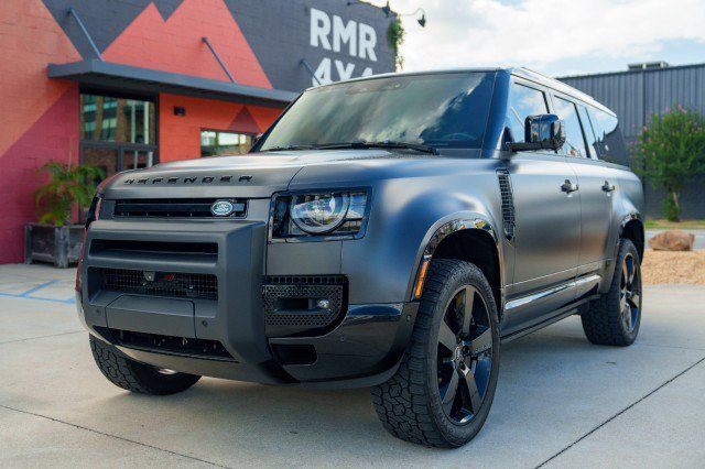 Used 2023 Land Rover Defender 130 X-Dynamic SE AWD/4WD image 1