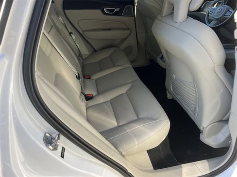 Used 2018 Volvo XC60 T6 Inscription w/ Convenience Package image 13