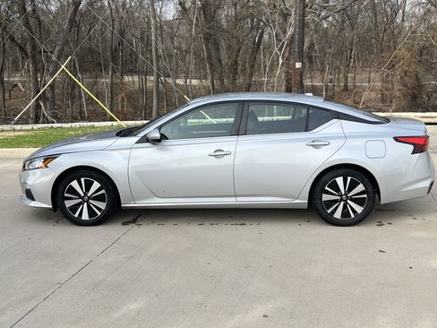Used 2021 Nissan Altima 2.5 SV image 7