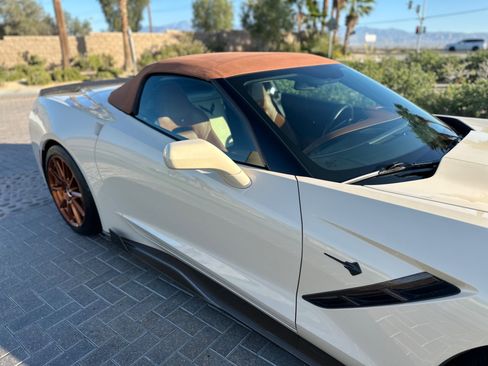 Used 2016 Chevrolet Corvette Stingray Convertible w/ 3LT Preferred Equipment Group RWD image 8
