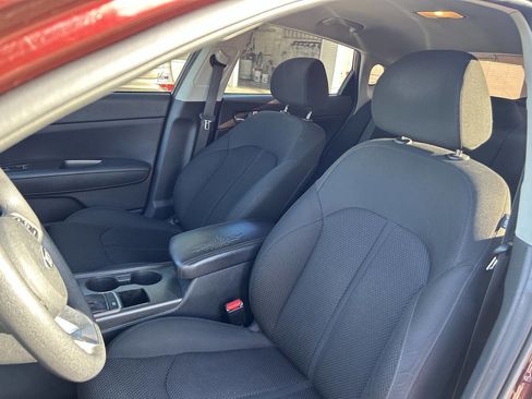 Used 2020 Kia Optima LX image 13