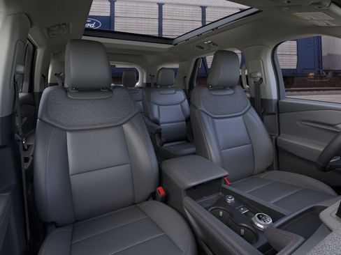 New 2026 Ford Explorer Active w/ Active Comfort Package AWD/4WD image 35