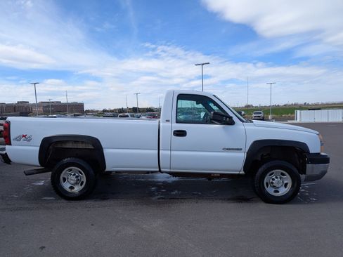 Used 2004 Chevrolet Silverado 2500 W/T image 4