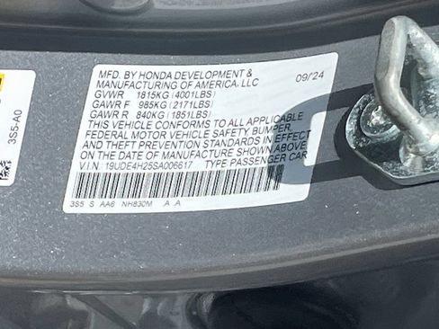 Used 2025 Acura Integra FWD image 30