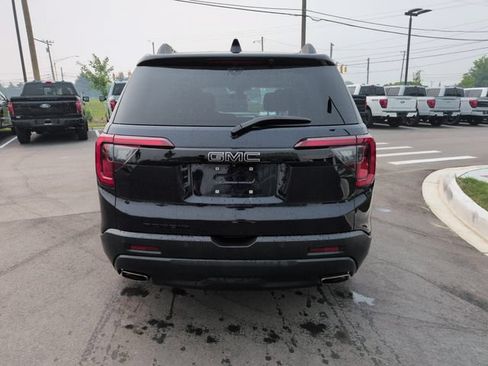 Used 2021 GMC Acadia SLE w/ Driver Convenience Package FWD image 4