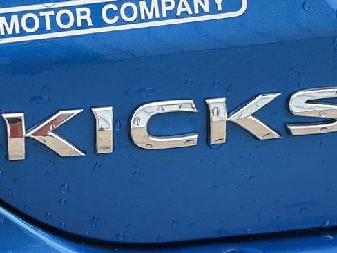 Certified 2025 Nissan Kicks Play S FWD image 29