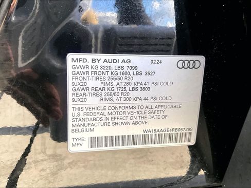 Used 2024 Audi Q8 e-tron Premium Plus w/ Premium Plus Package AWD/4WD image 20