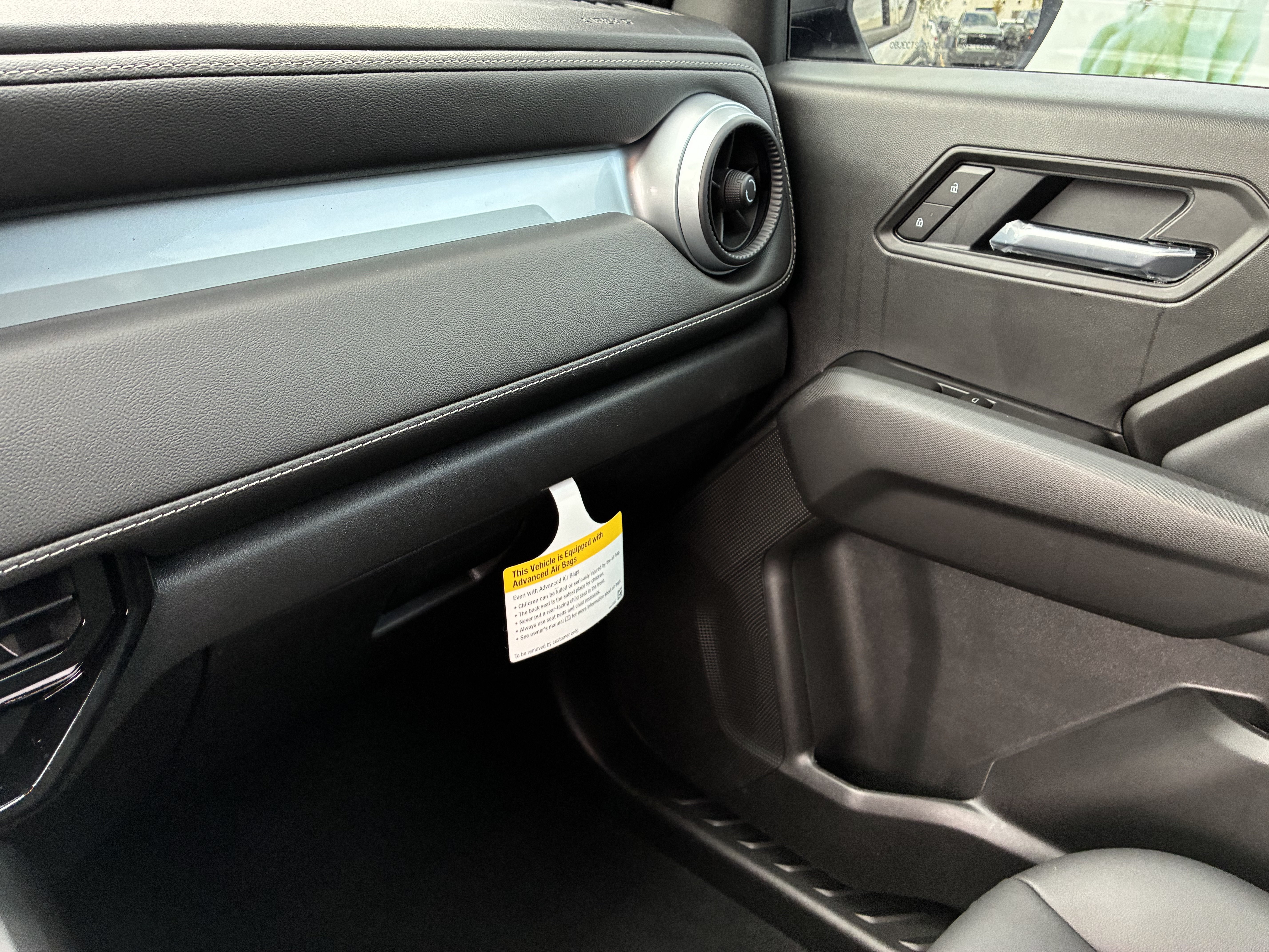 New 2026 Chevrolet Colorado LT w/ LT Convenience Package RWD image 34