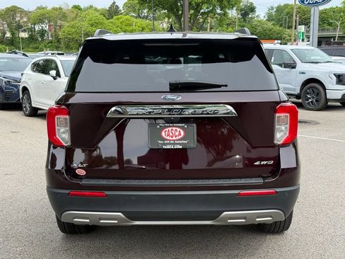 Used 2022 Ford Explorer XLT w/ Equipment Group 202A AWD/4WD image 9