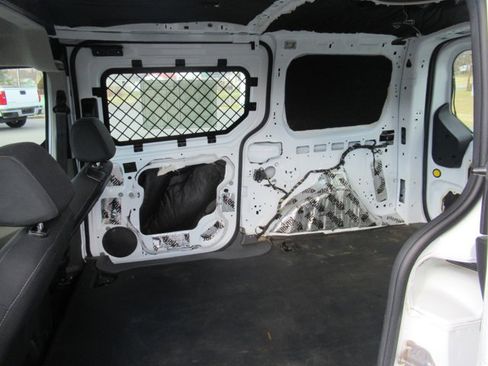 Used 2020 Ford Transit Connect XLT image 13