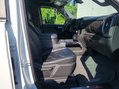 Used 2022 Chevrolet Silverado 1500 RST w/ Safety Package AWD/4WD image 13