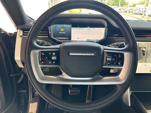 Used 2024 Land Rover Range Rover SE image 16