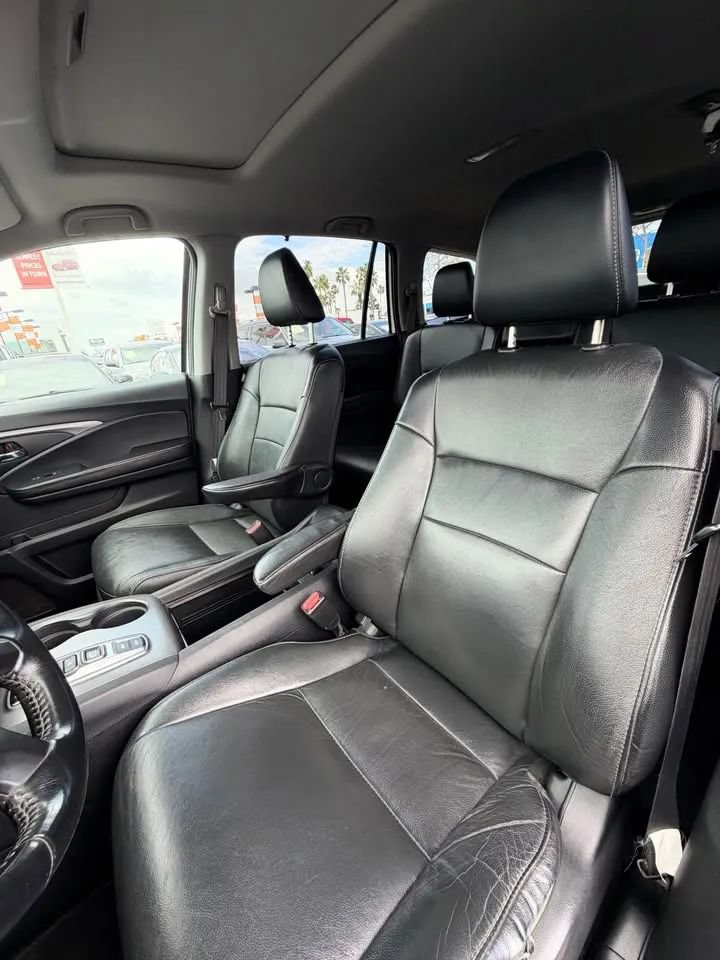 Used 2021 Honda Pilot Special Edition image 6
