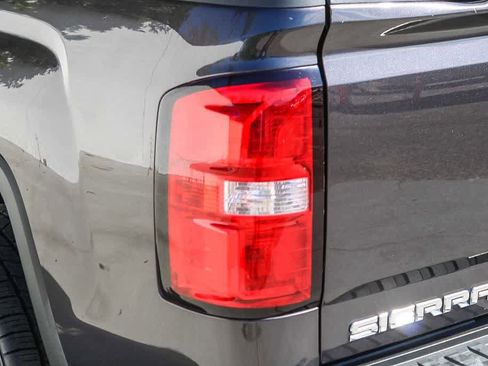 Used 2015 GMC Sierra 1500 SLT w/ SLT Crew Cab Value Package RWD image 10