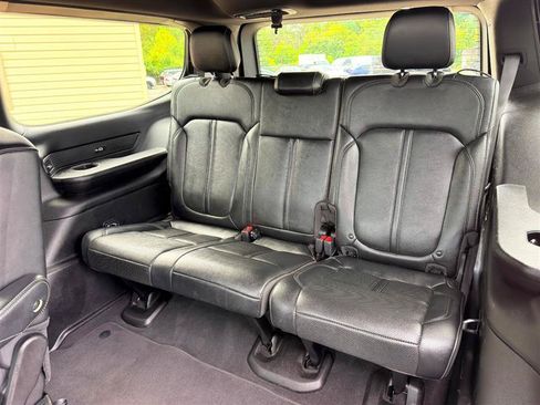 Used 2024 Jeep Wagoneer Series II AWD/4WD image 24